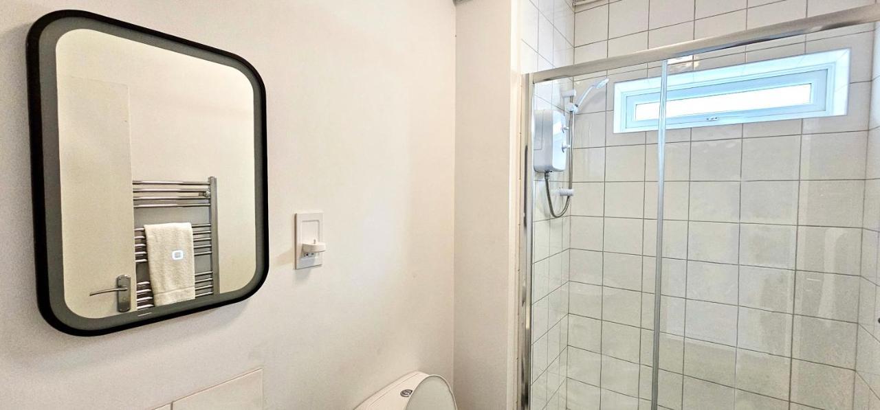 Harlequin Apartments By Switchback Stays Cardiff Extérieur photo